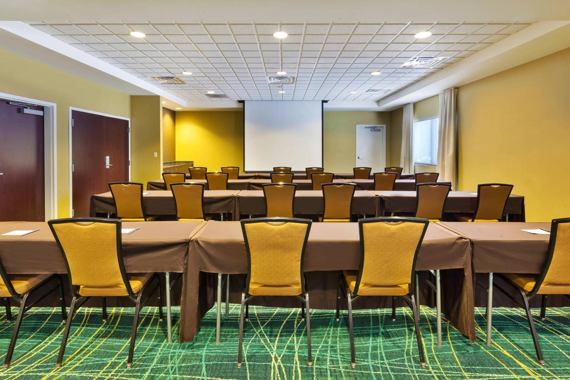 Springhill By Marriott Grand Rapids Airport Southeast